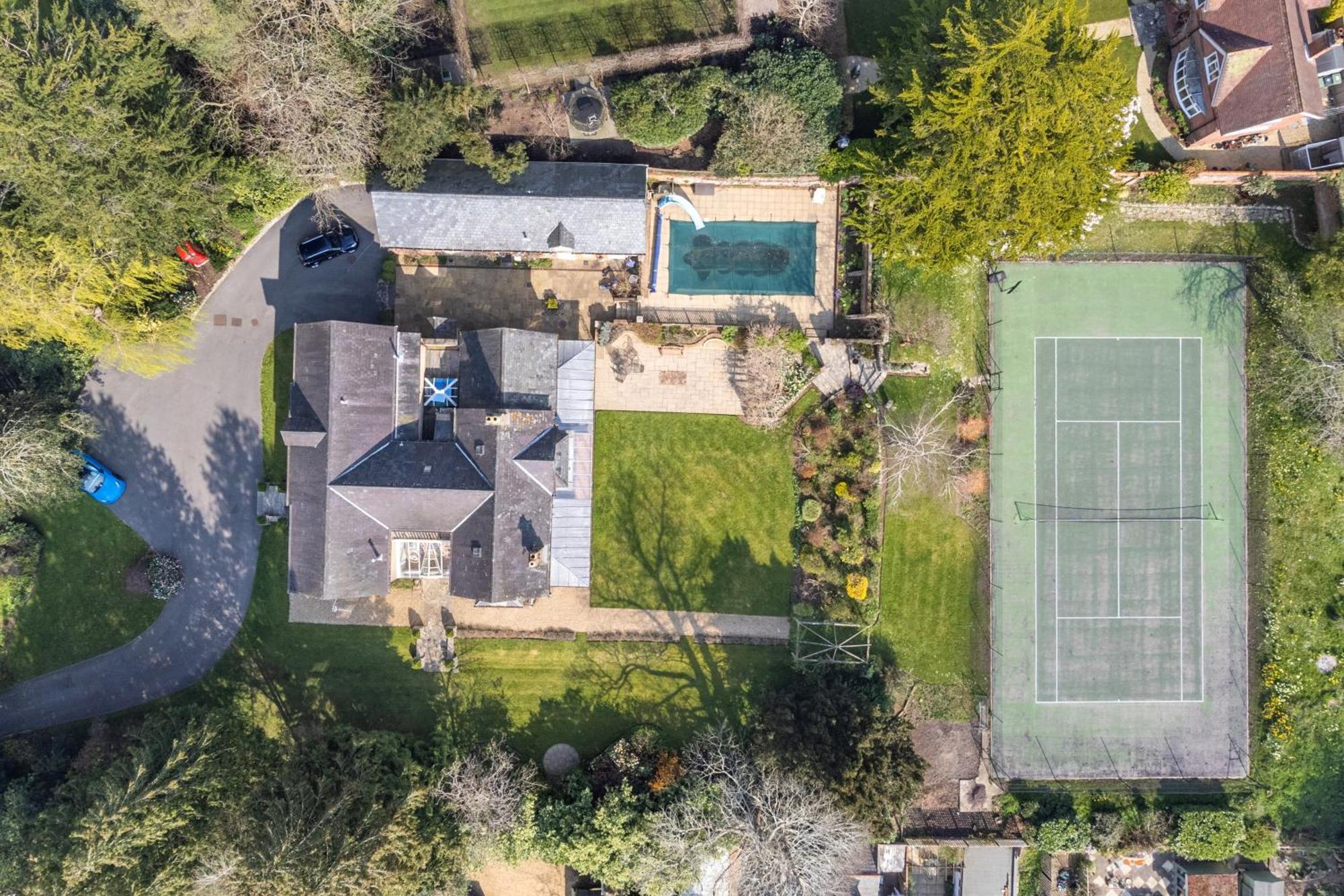 Garth Lodge With Tennis Court And Pool Wimborne Minster Dış mekan fotoğraf