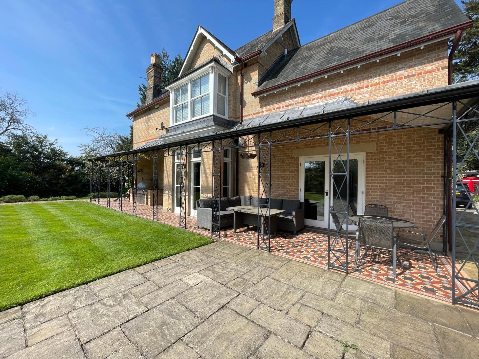 Garth Lodge With Tennis Court And Pool Wimborne Minster Dış mekan fotoğraf